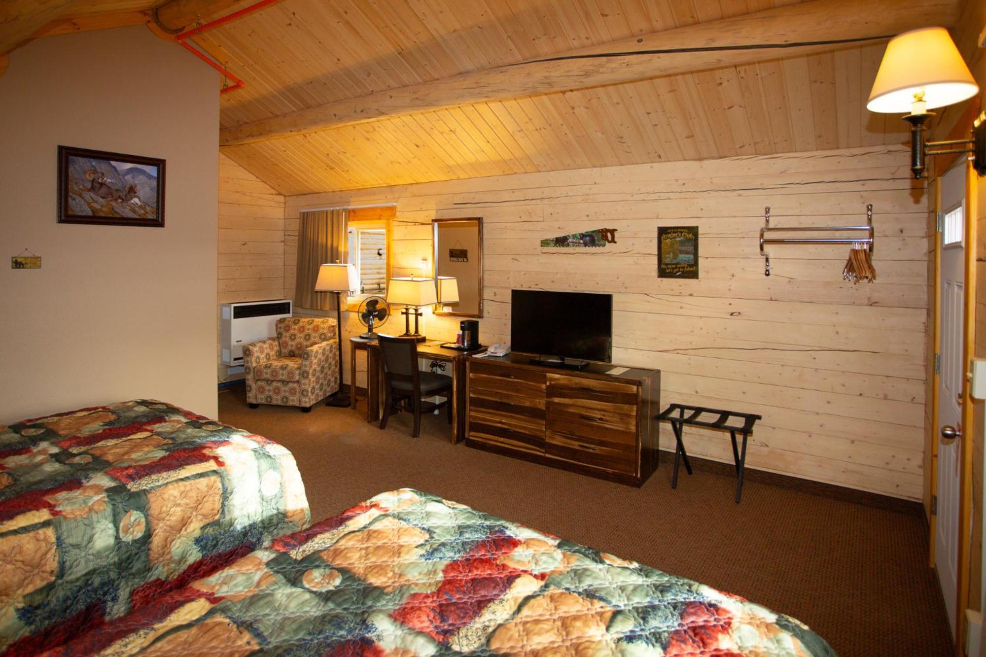 Young'S Motel Tok Exterior photo